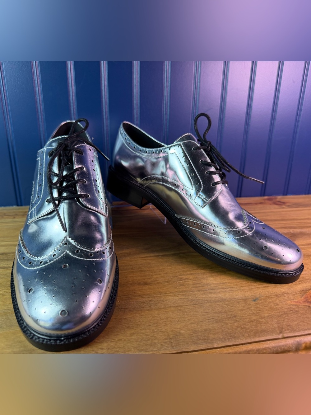 Marc Fisher LTD Perrie Silver Metallic Leather Oxfords 11M